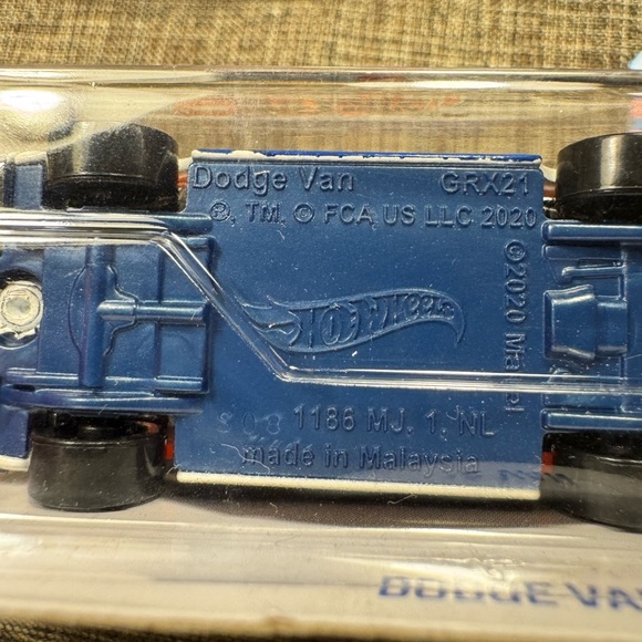 1038-MOC Two Mattel Hot Wheels 2023 Dodge Van & 2023 HW Metro New Unopened - Picture 12 of 12